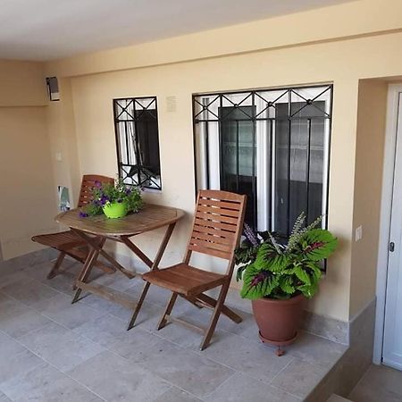 Lefkaditika Luxury Apartment Preveza Exteriör bild